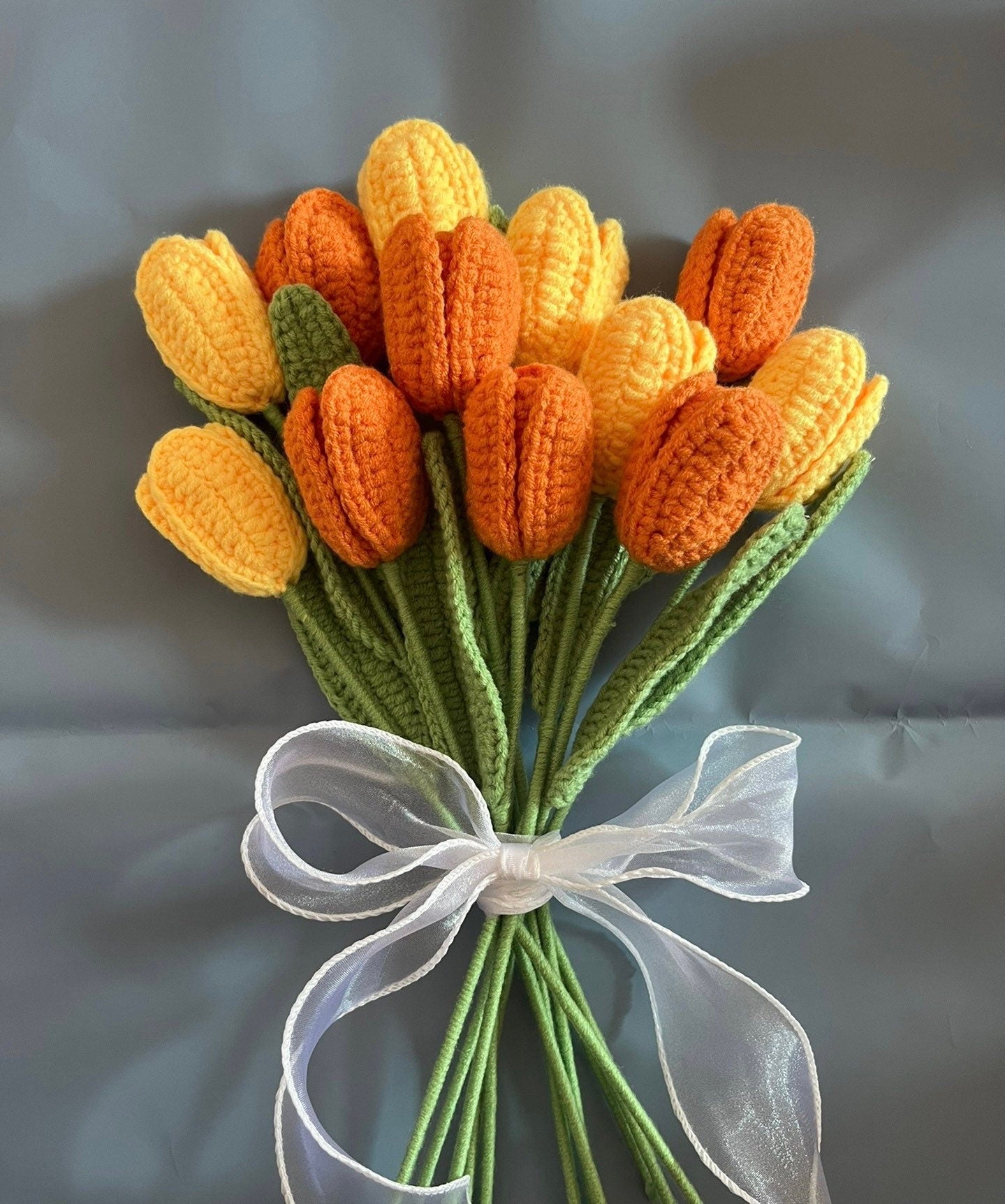 Crochet flowers bouquets, handmade tulips roses,Realistic crocheted tulips anniversary birthday Mother’s Day gift,wedding bouquet