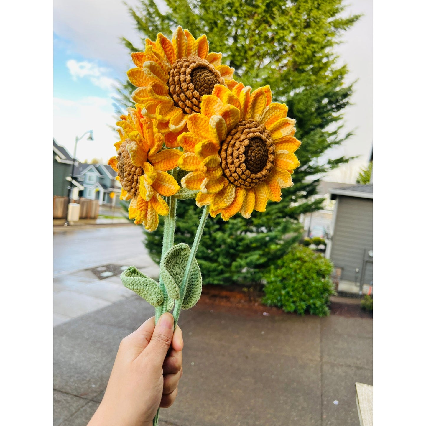 Crochet sunflower bouquet,Halloween gift double layer sunflower, handmade knitted gift, gift for mom, unique gift, special anniverary gift