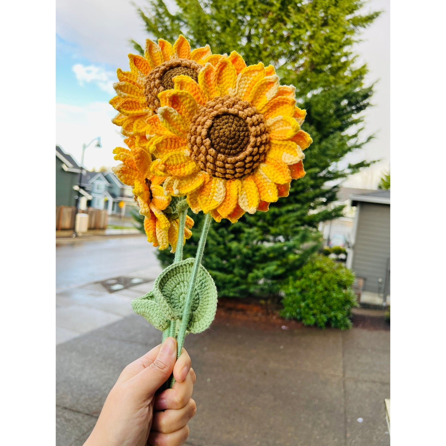 Crochet sunflower bouquet,Halloween gift double layer sunflower, handmade knitted gift, gift for mom, unique gift, special anniverary gift