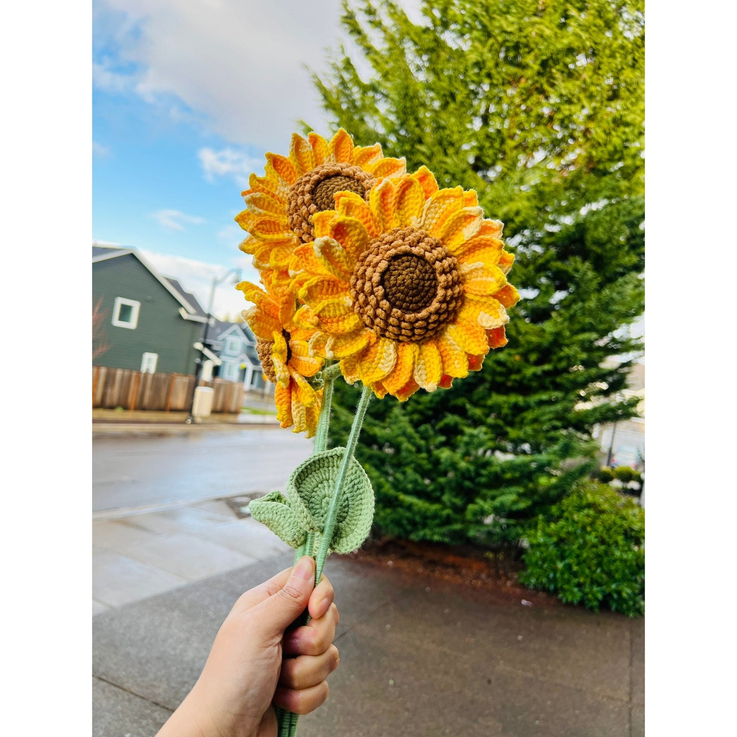 Crochet sunflower bouquet,Halloween gift double layer sunflower, handmade knitted gift, gift for mom, unique gift, special anniverary gift