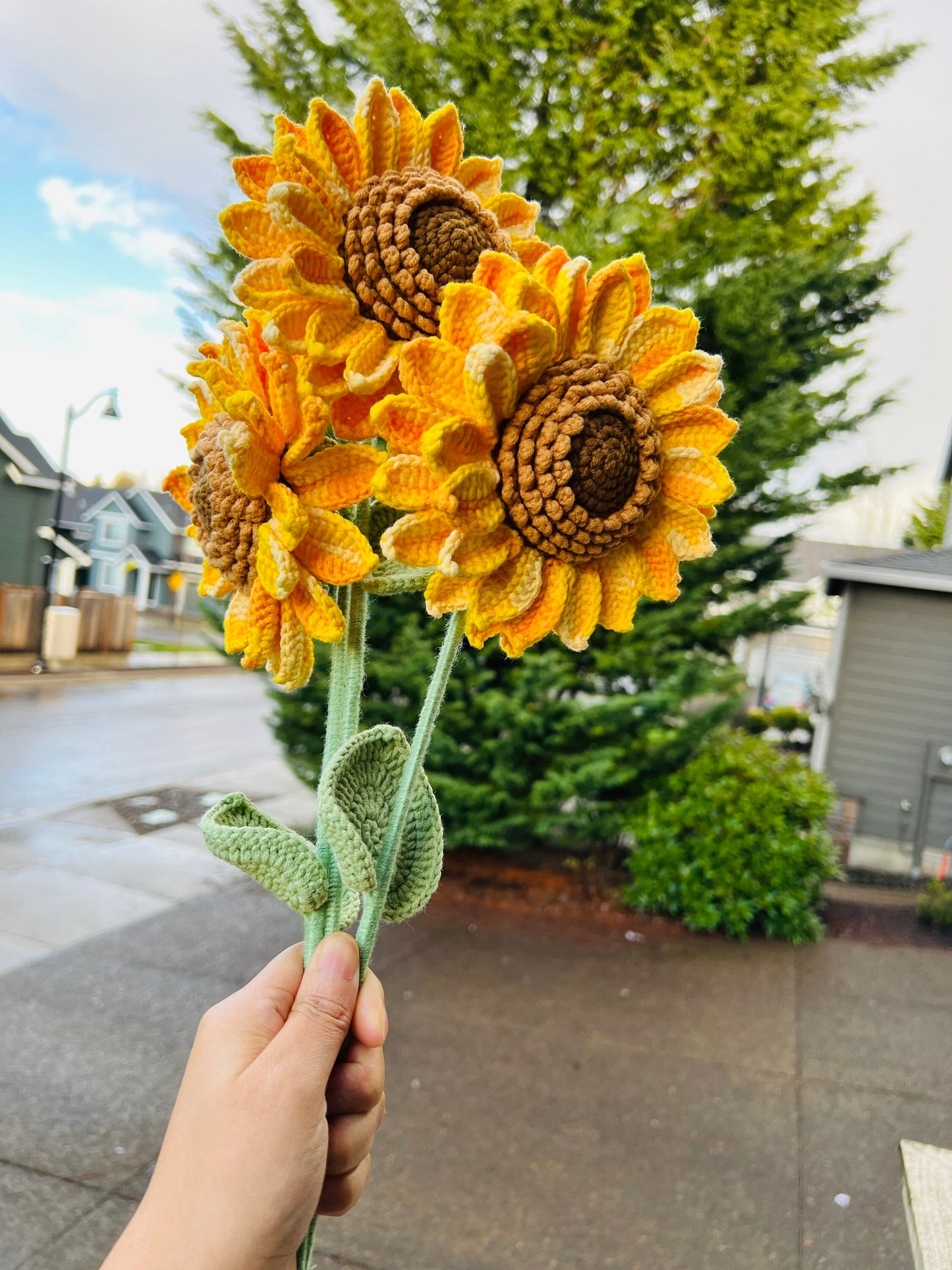 Crochet sunflower bouquet, double layer sunflower, handmade knitted gift, gift for mom, unique gift, special anniverary gift