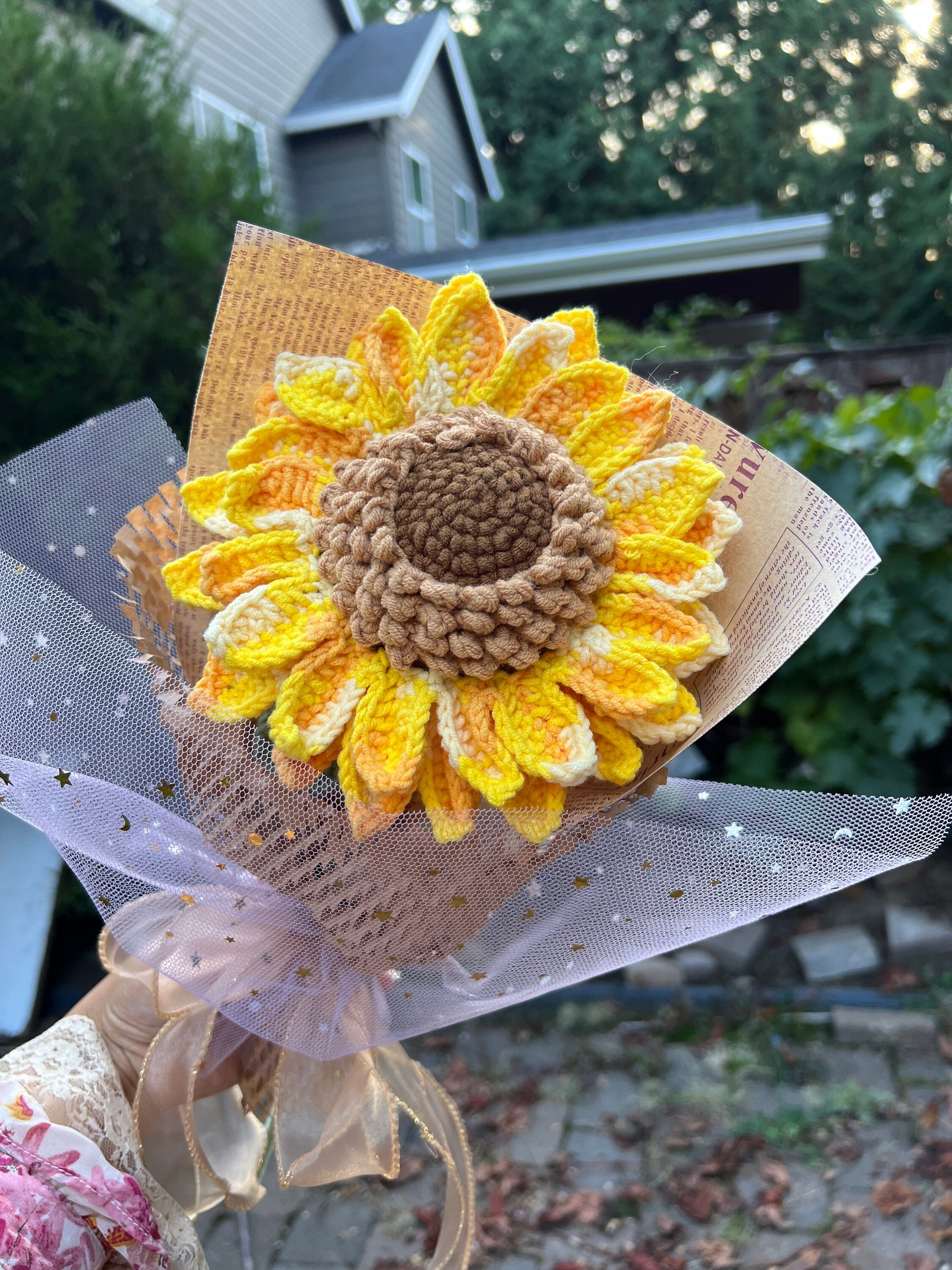 Crochet sunflower bouquet, double layer sunflower, handmade knitted gift, gift for mom, unique gift, special anniverary gift