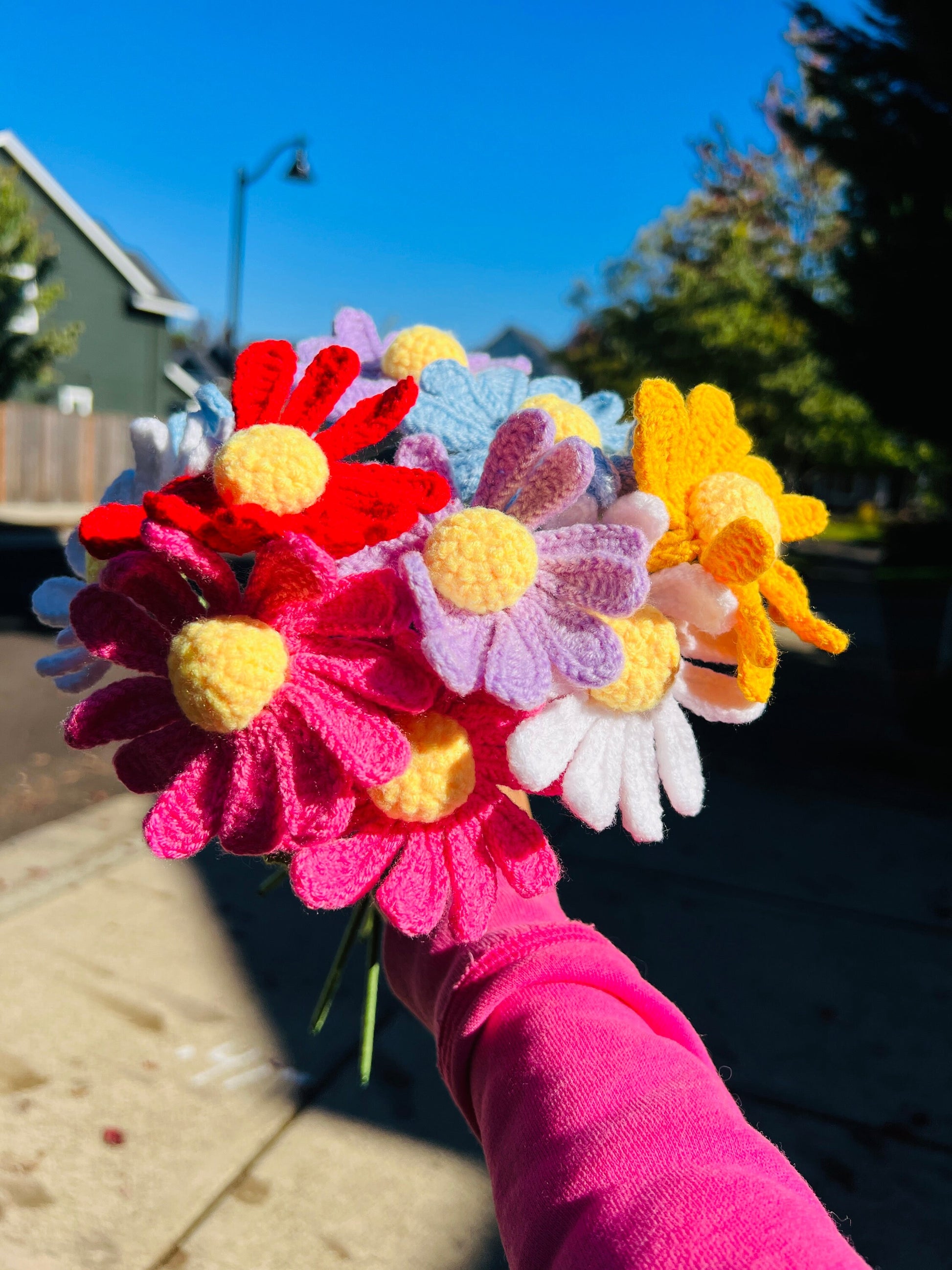 Crochet Daisy Bouquet, Rainbow Daisy Bunch, Crochet Floral Arrangement, Knitted flowers , Office Decor, Gift for Her, Thanksgiving gift