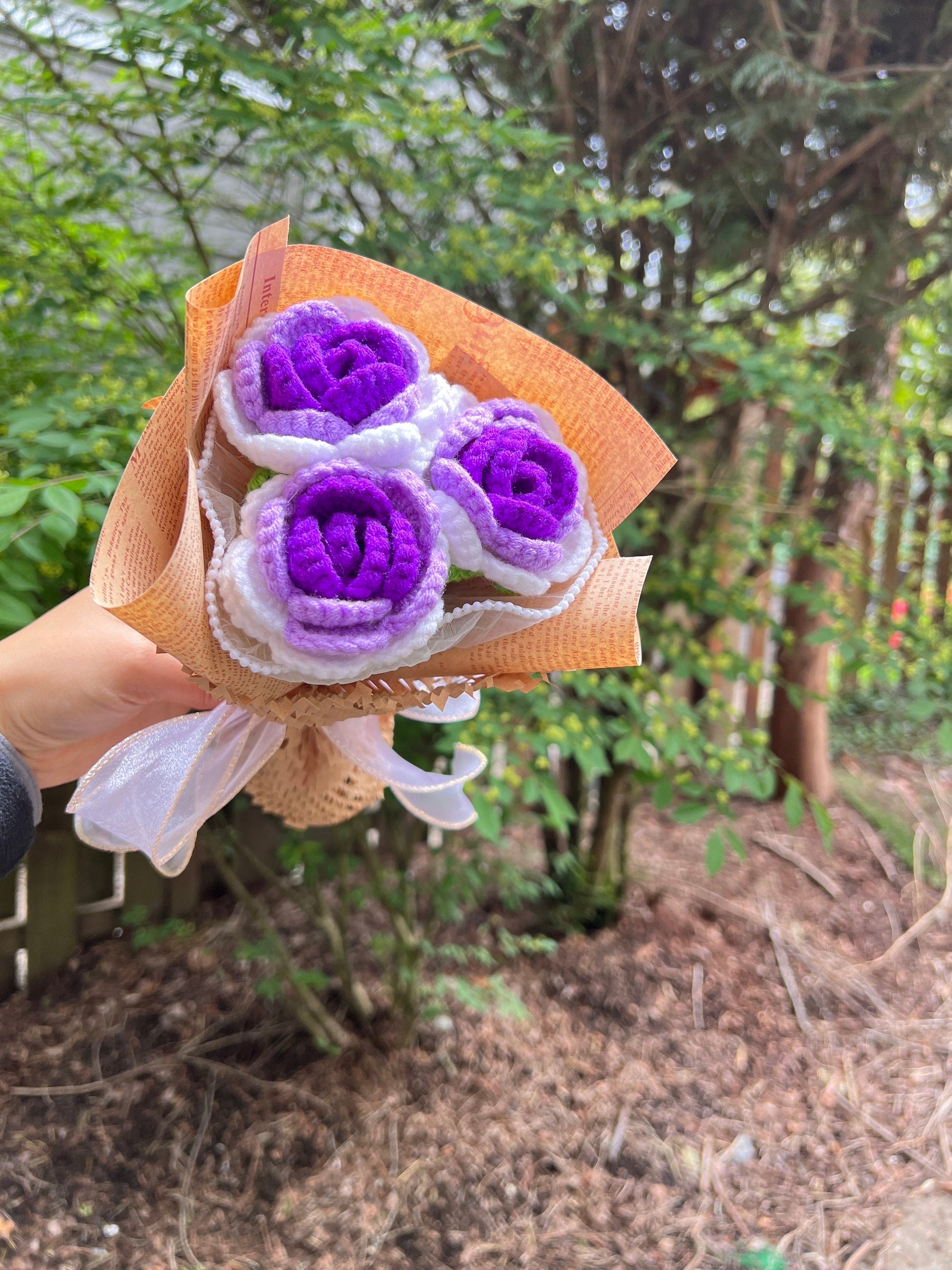 Crochet flower bouquet,Mother’s Day gift,hand made flower, crochet rose, birthday gift, gift for her, anniversary gift,wedding flowers