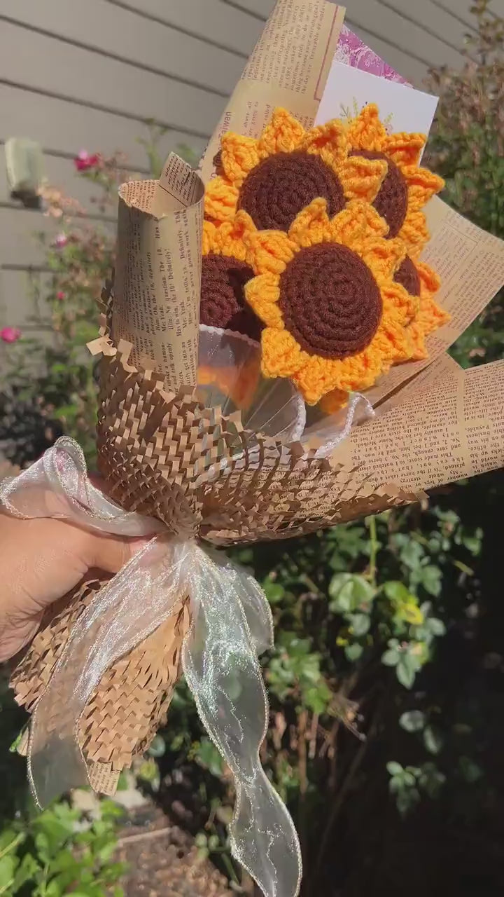 Handmade knitted Sunflower, Crochet Sunflower Bouquet, Birthday Gift,Gift for her, mom dad, friends,parents, anniversary gift