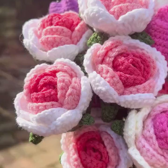 Crochet flowers, handmade Crochet Rose Bouquets，Birthday Gift crochet  rose,anniversary gift, wedding flowers